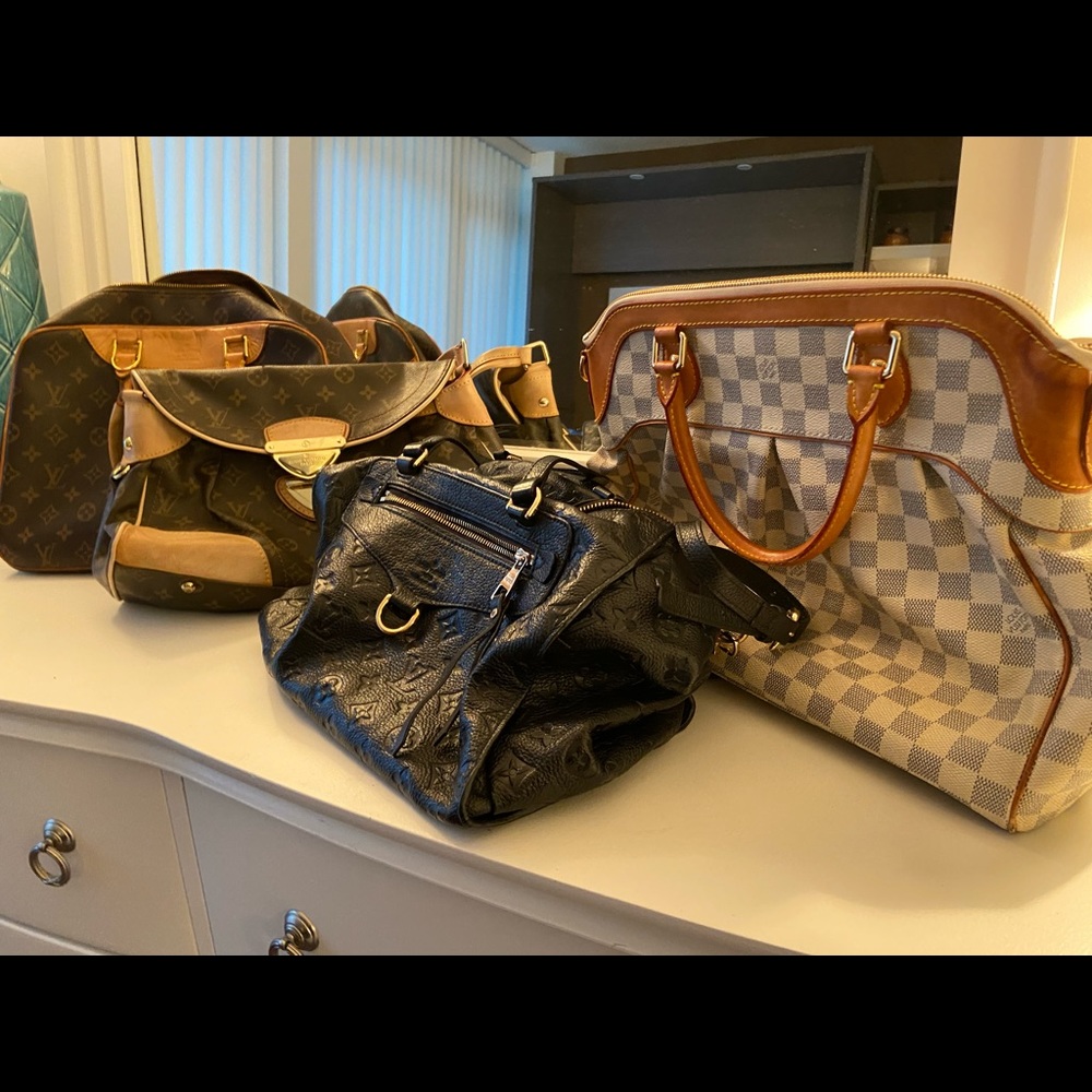 Louis vuitton bags 50$ each